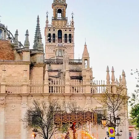 Apartmán Plaza De San Bernardo 4 *