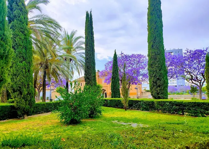 Plaza De San Bernardo 4 * Sevilla